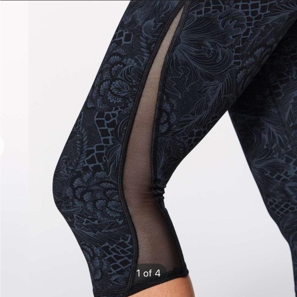 Lululemon‎ Train Times Crop (17") Nouveau Mach Blue Black | SIZE: 6 EUC W6AHYS - Picture 1 of 12